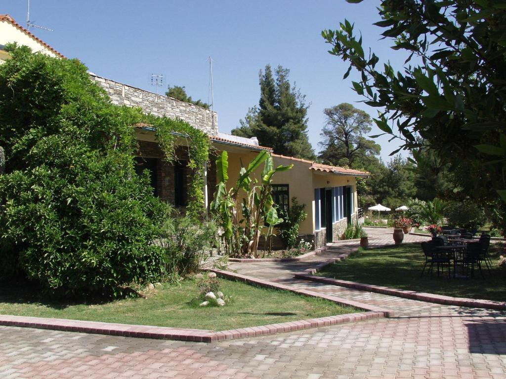 Giannikos Hotel Paliouri Exterior photo